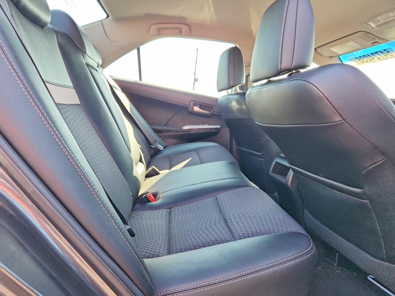 2012 TOYOTA CAMRY SE — Фото 10 из 12