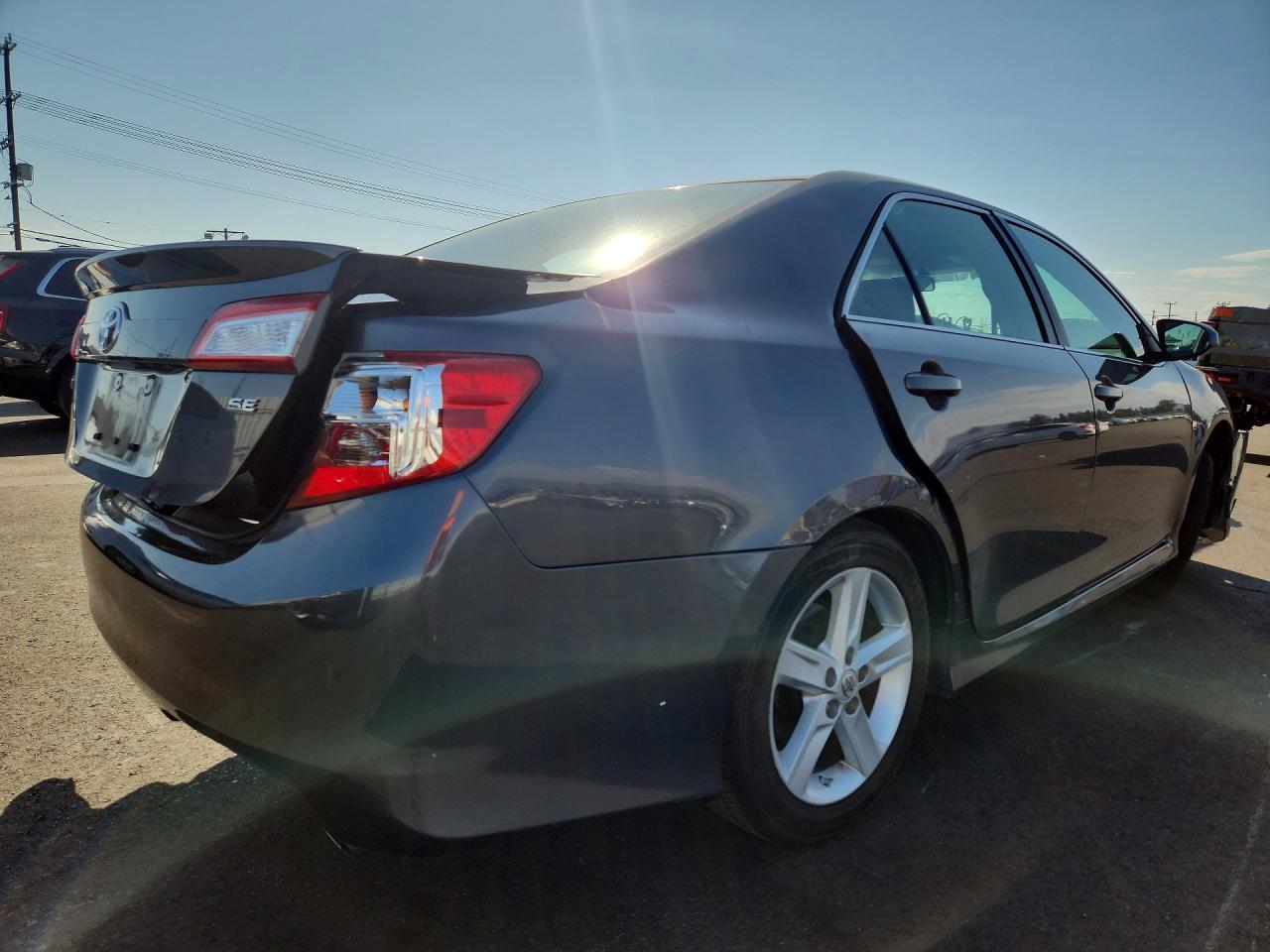 2012 TOYOTA CAMRY SE — Фото 3 из 12