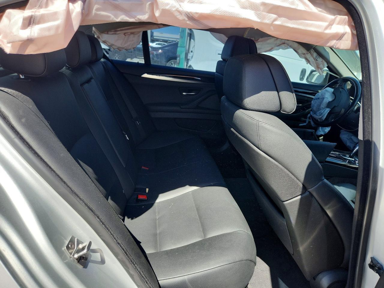 2011 BMW 528 I — Фото 10 из 12