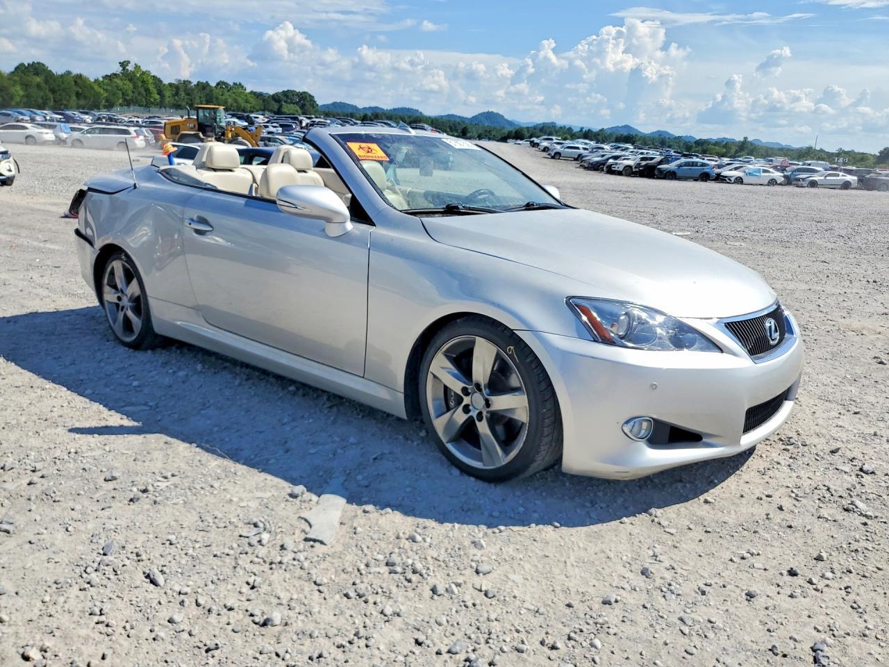 2010 LEXUS IS350 — Фото 4 из 12