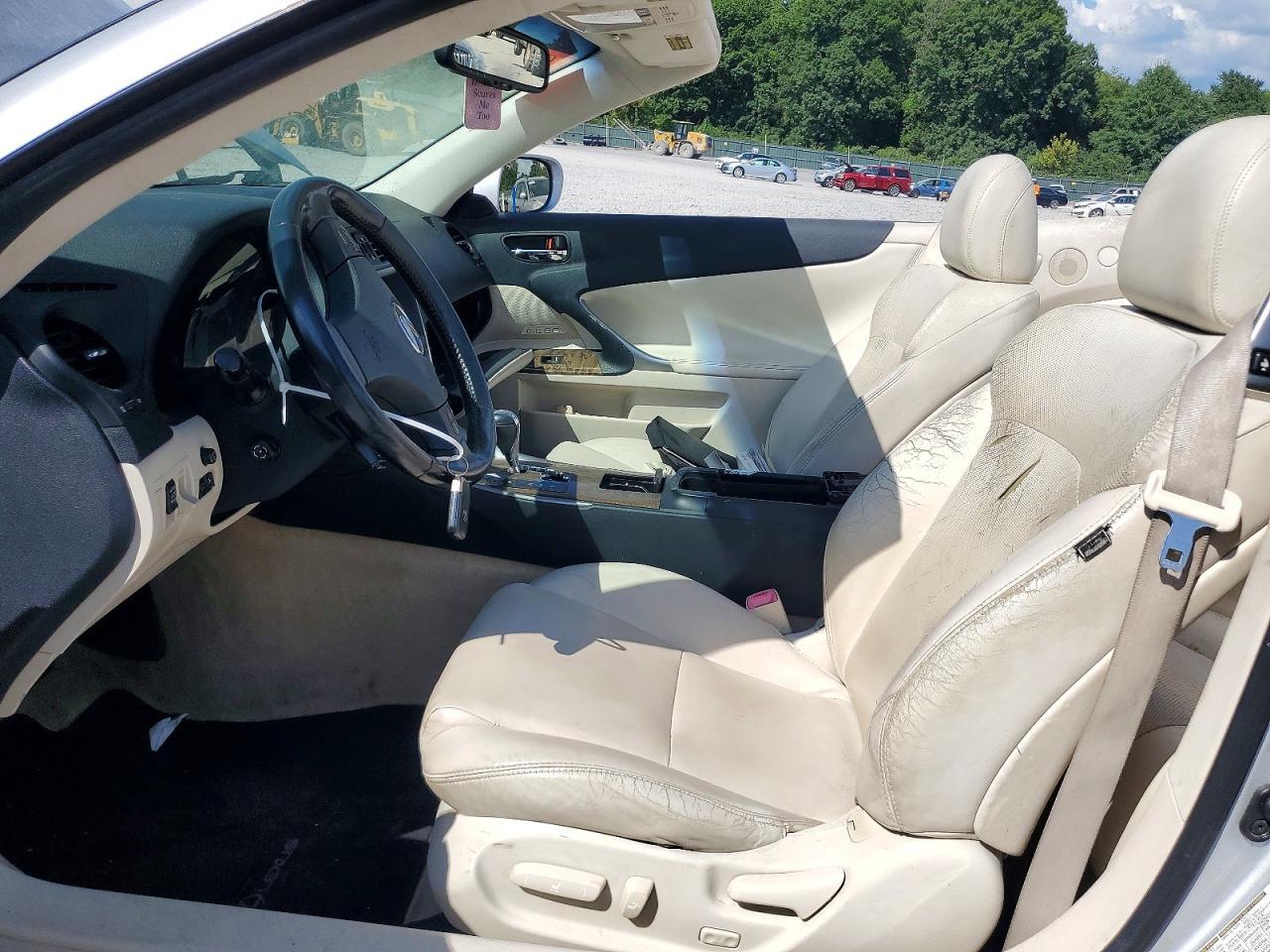 2010 LEXUS IS350 — Фото 7 из 12