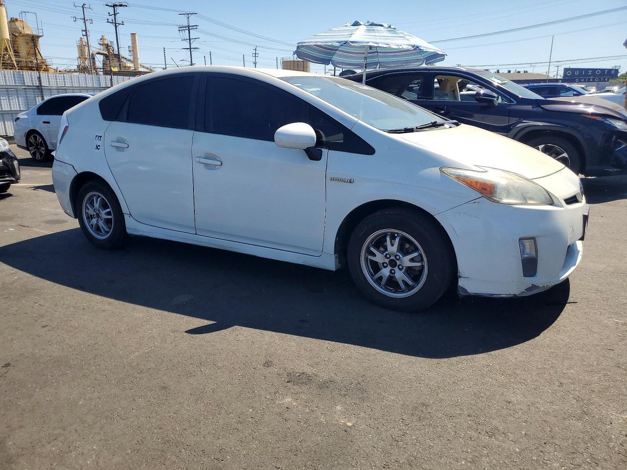 2010 TOYOTA PRIUS II — Фото 4 из 12