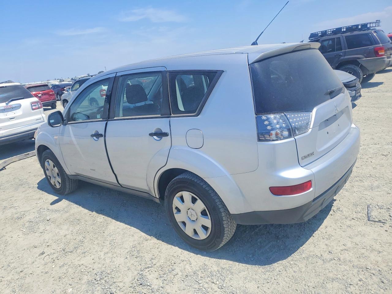 2007 MITSUBISHI OUTLANDER ES — Фото 2 из 12