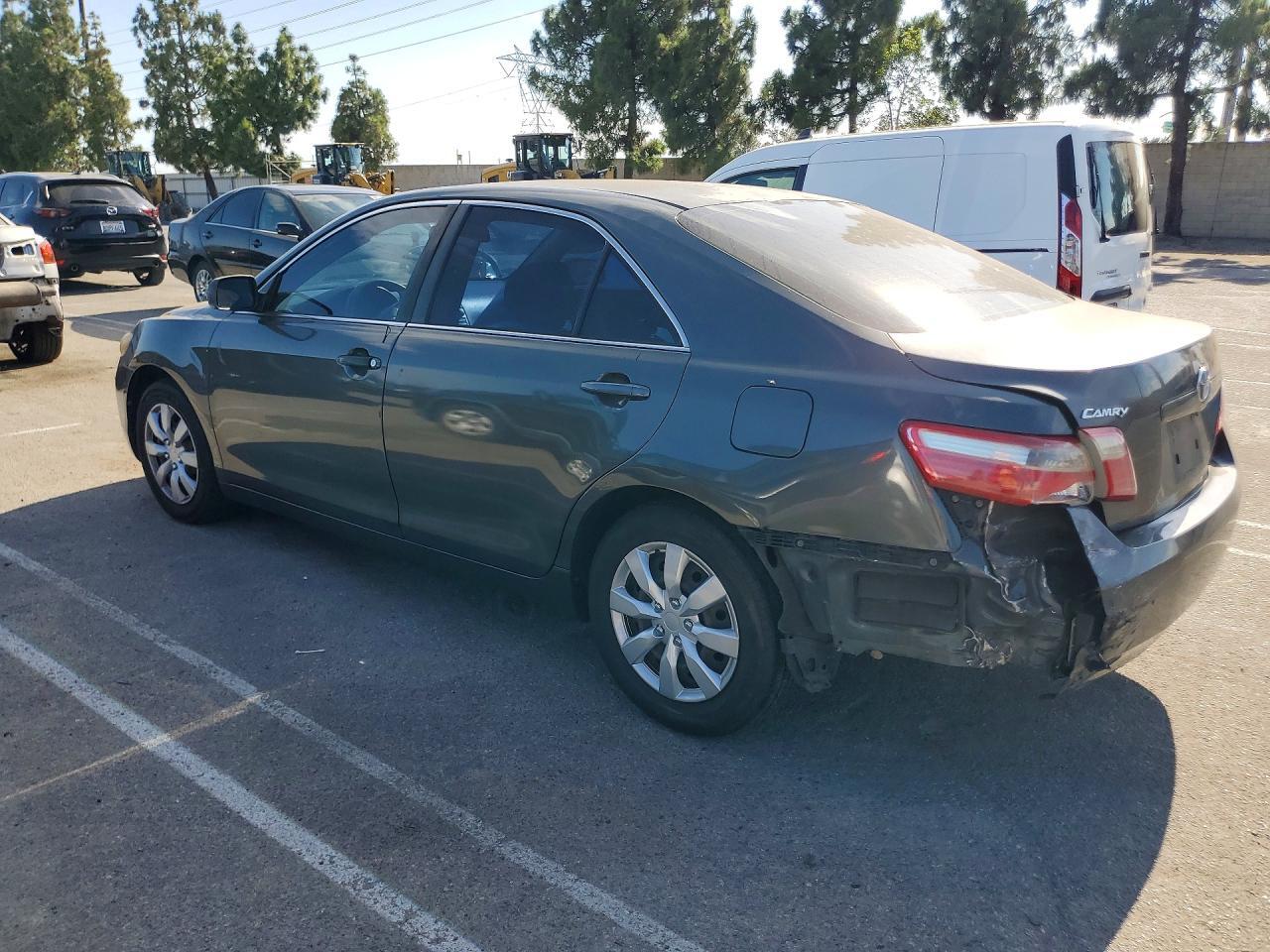 2007 TOYOTA CAMRY LE — Фото 2 из 12