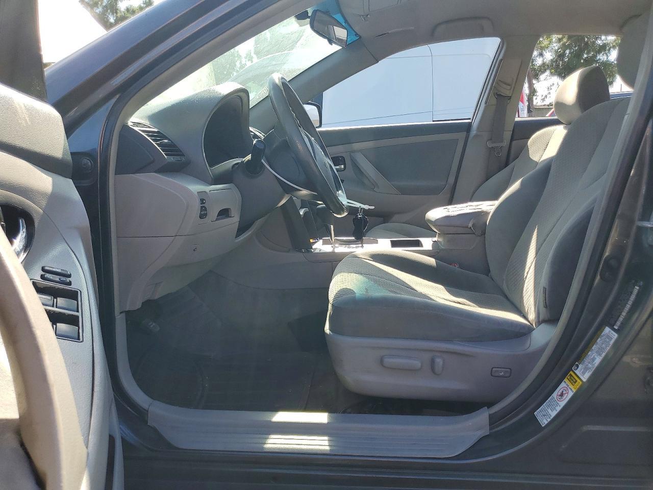 2007 TOYOTA CAMRY LE — Фото 7 из 12