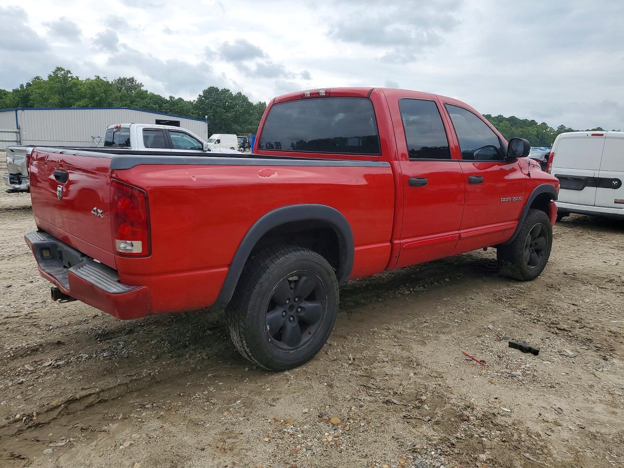 2005 DODGE RAM 1500 ST — Фото 3 из 12