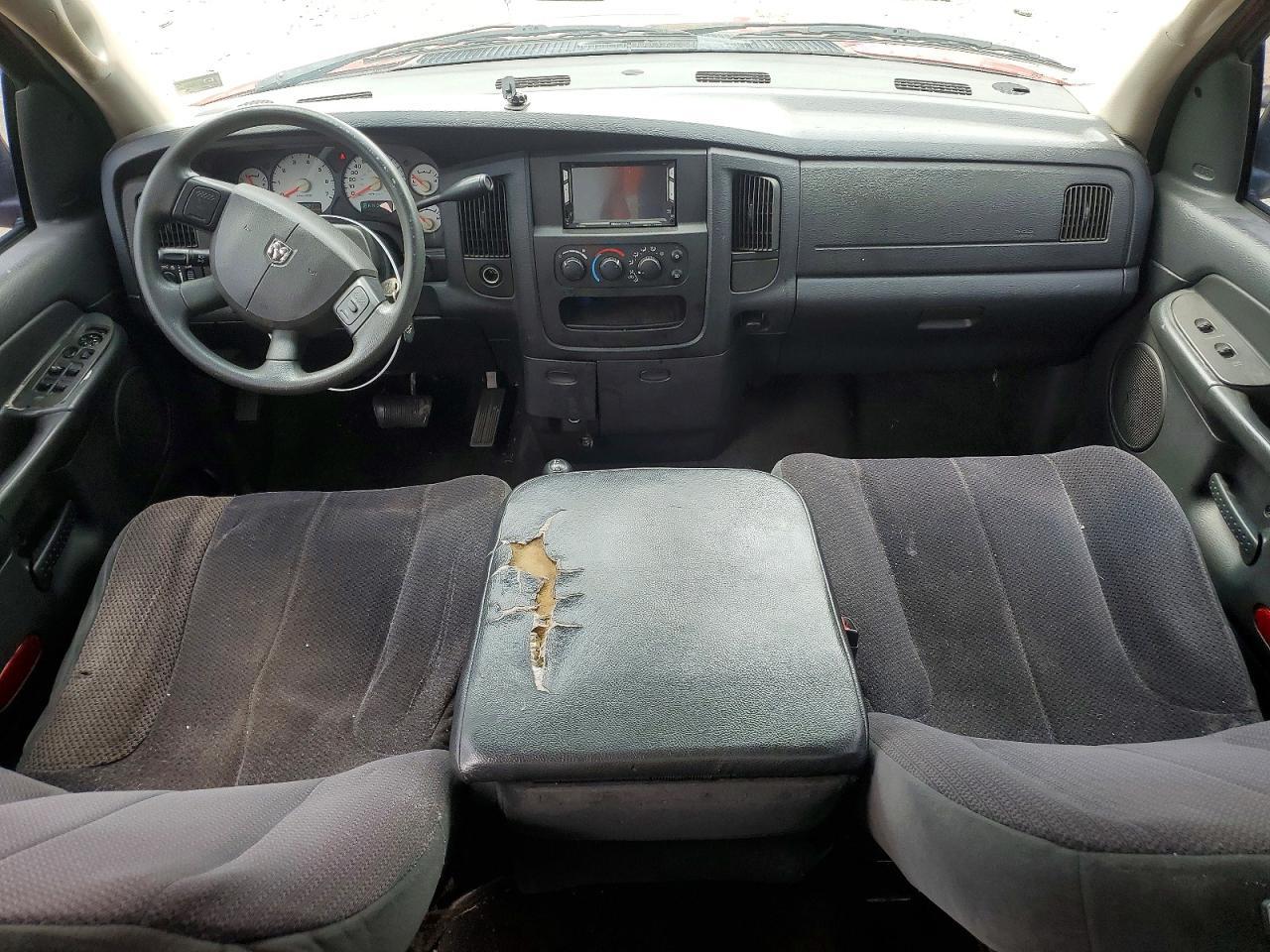 2005 DODGE RAM 1500 ST — Фото 8 из 12