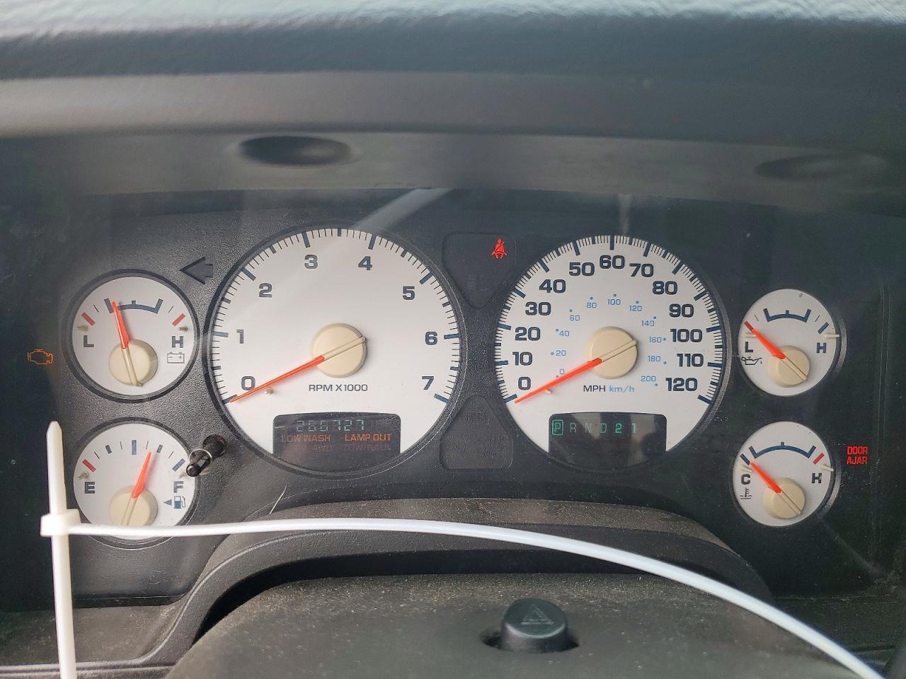 2005 DODGE RAM 1500 ST — Фото 9 из 12
