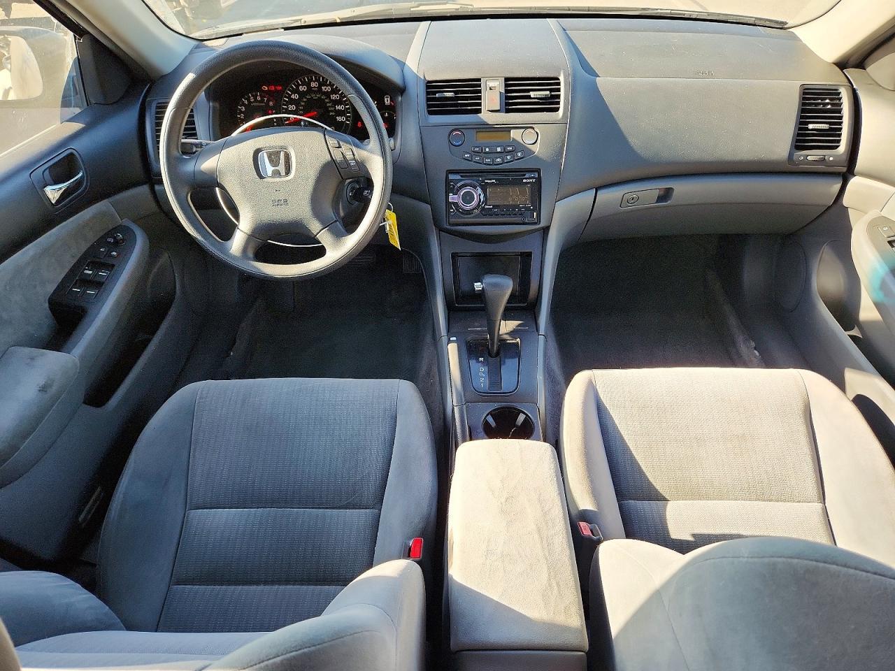 2005 HONDA ACCORD LX — Фото 8 из 12