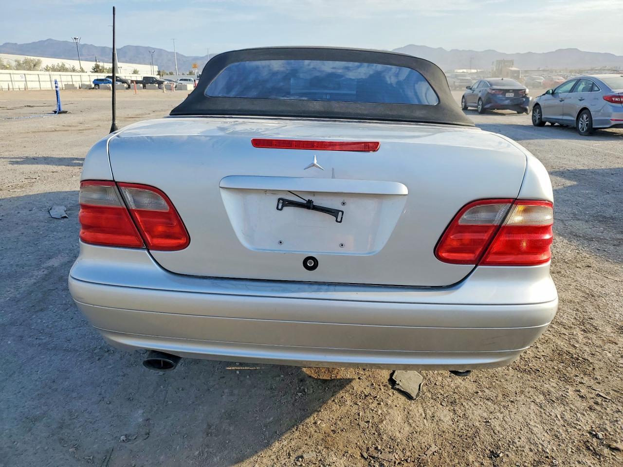 1999 MERCEDES-BENZ CLK 320 — Фото 6 из 12