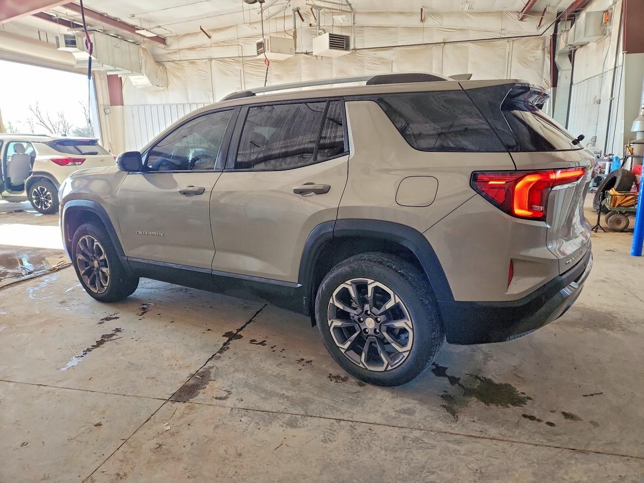 3GKALMEGXTL137595 2026 GMC TERRAIN photo no. 2
