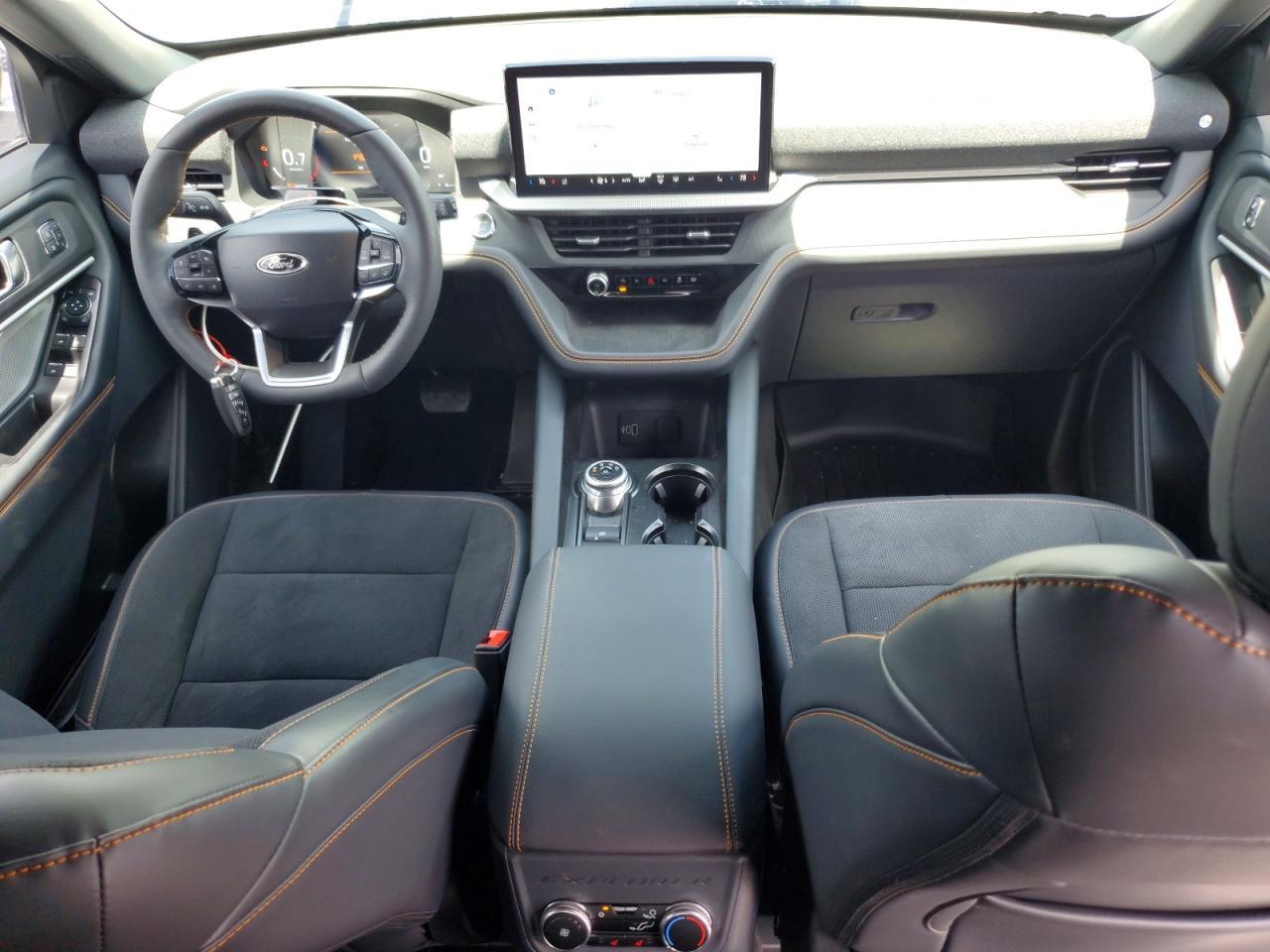2026 FORD EXPLORER TREMOR — Фото 8 из 14