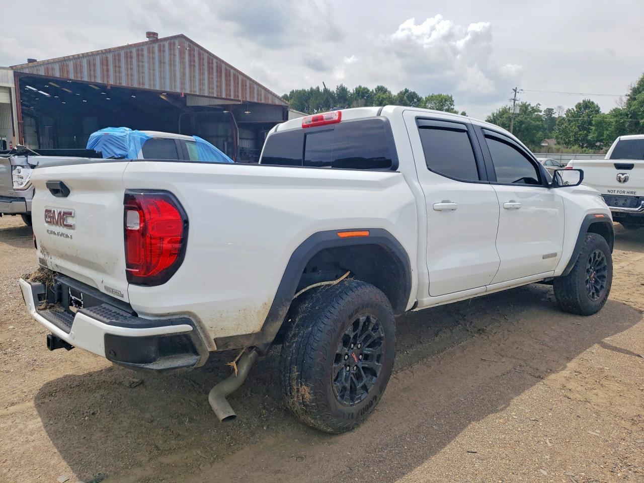 2026 GMC CANYON ELEVATION — Фото 3 из 12