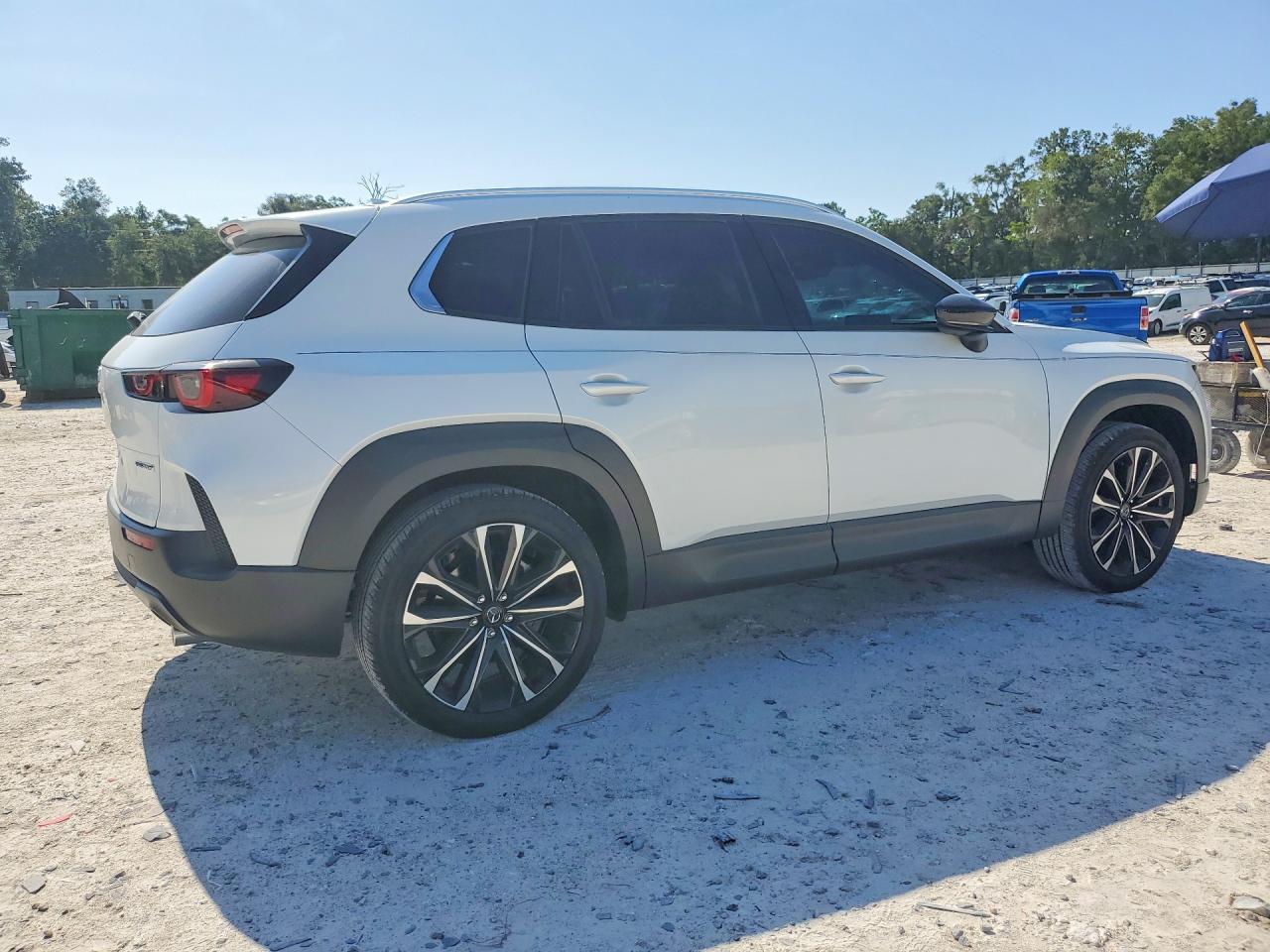 2025 MAZDA CX-50 PREMIUM PLUS — Фото 3 из 13