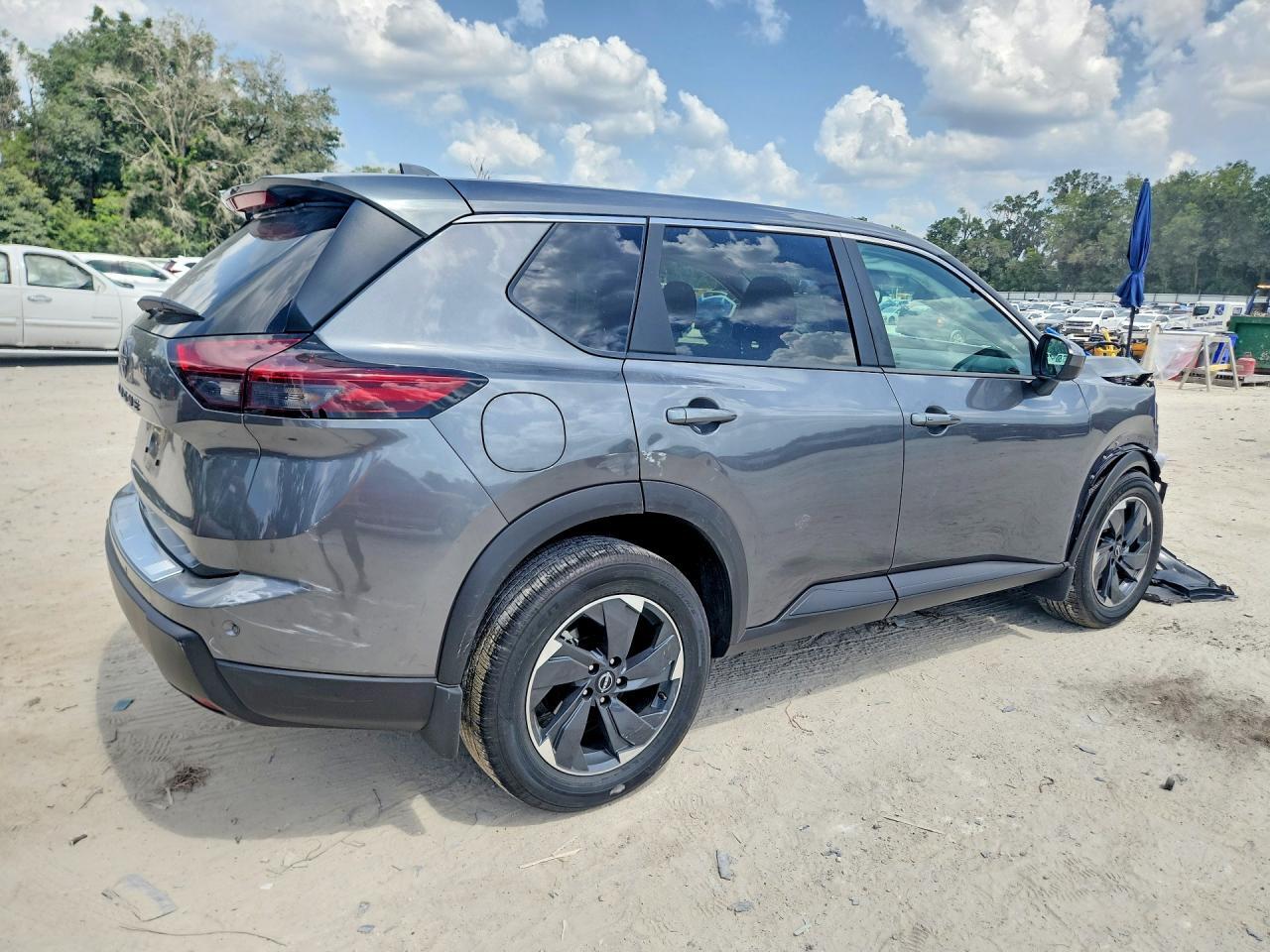2025 NISSAN ROGUE SV — Фото 3 из 14