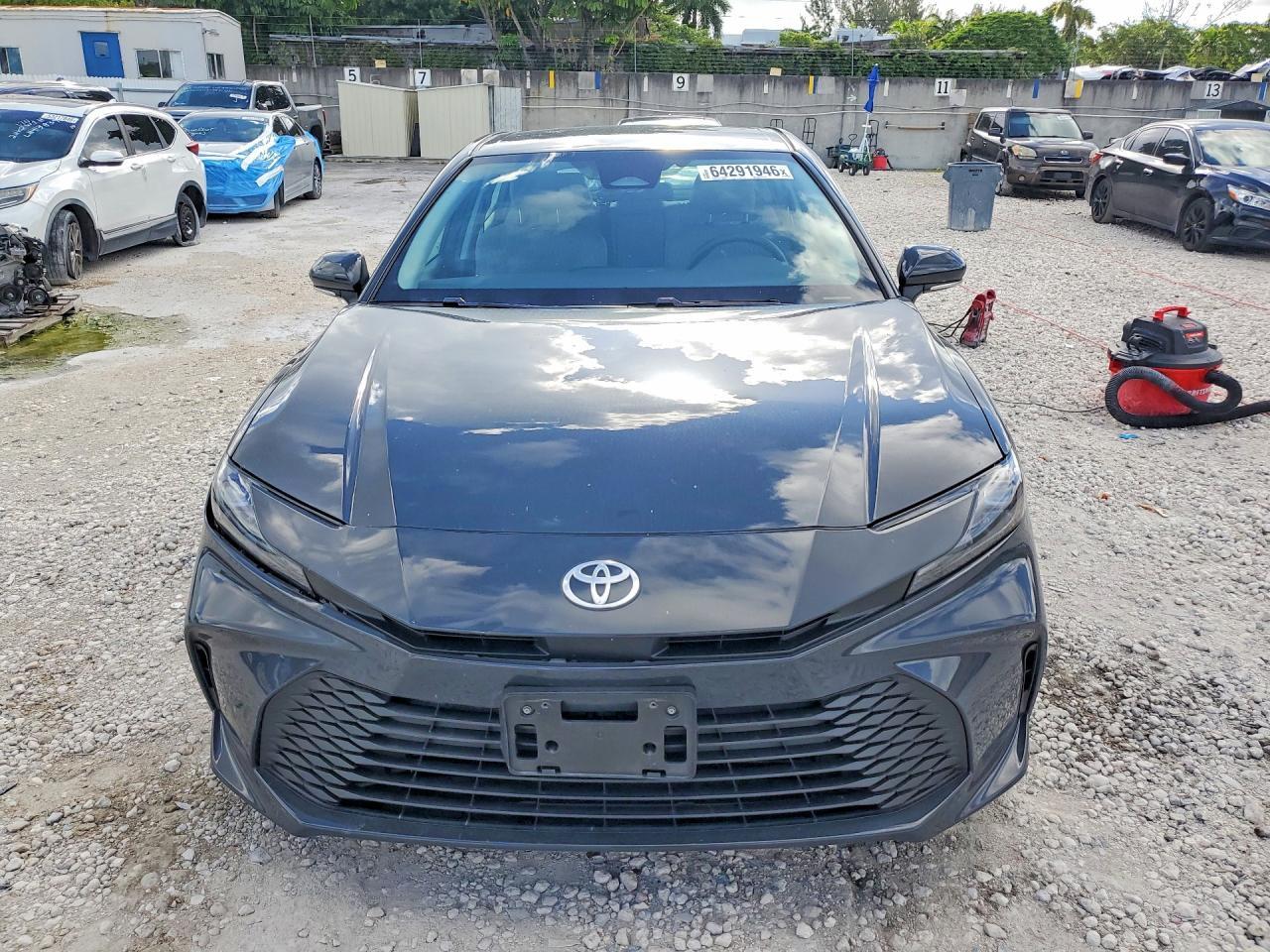 2025 TOYOTA CAMRY LE — Фото 5 из 12