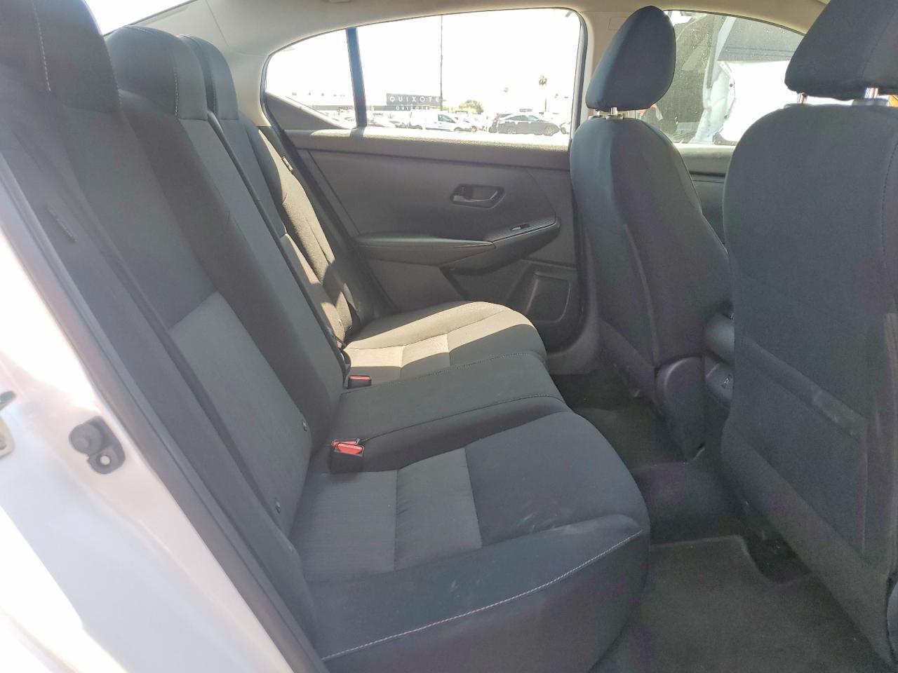 2025 NISSAN SENTRA — Фото 10 из 12