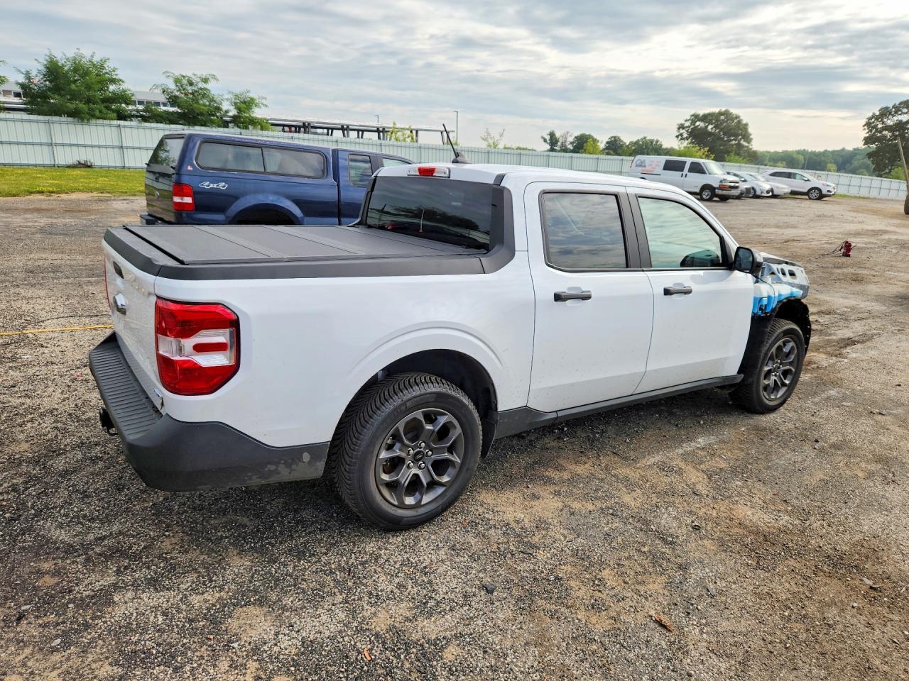 2024 FORD MAVERICK XLT — Фото 3 из 13