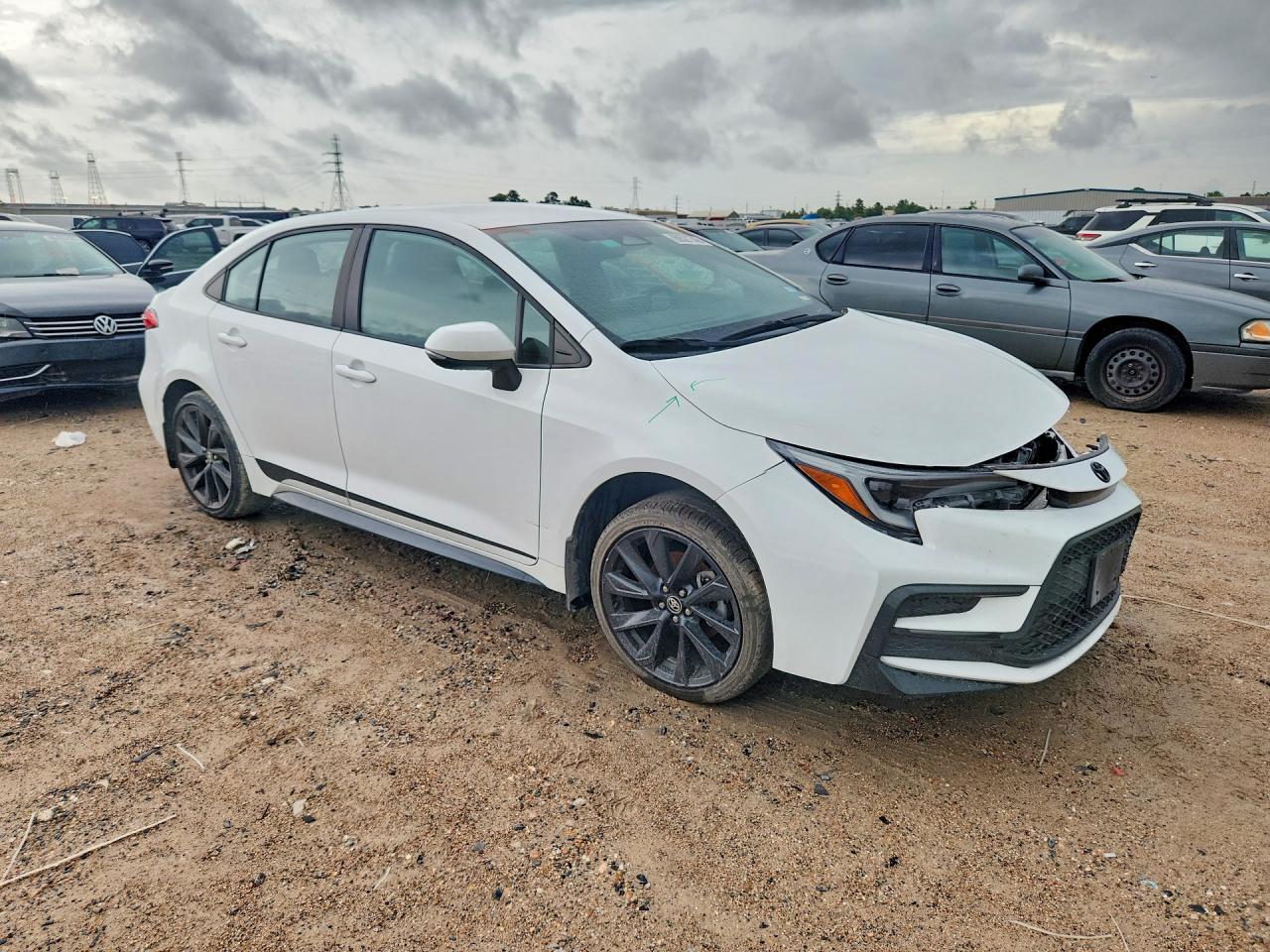2024 TOYOTA COROLLA SE — Фото 4 из 13