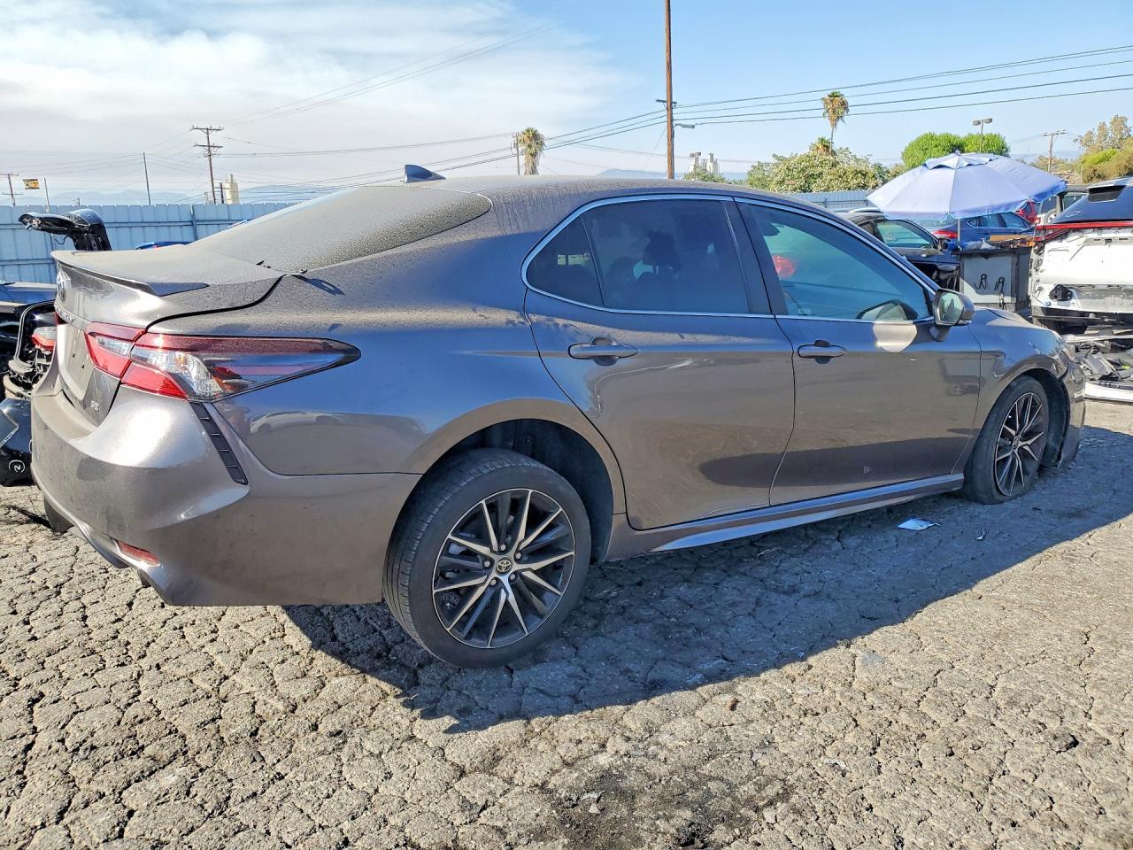 2024 TOYOTA CAMRY SE — Фото 3 из 12
