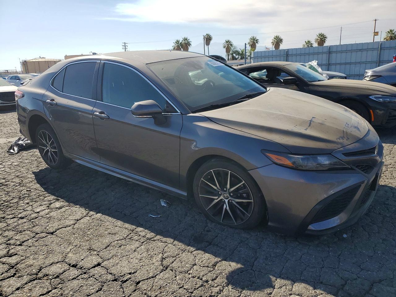 2024 TOYOTA CAMRY SE — Фото 4 из 12