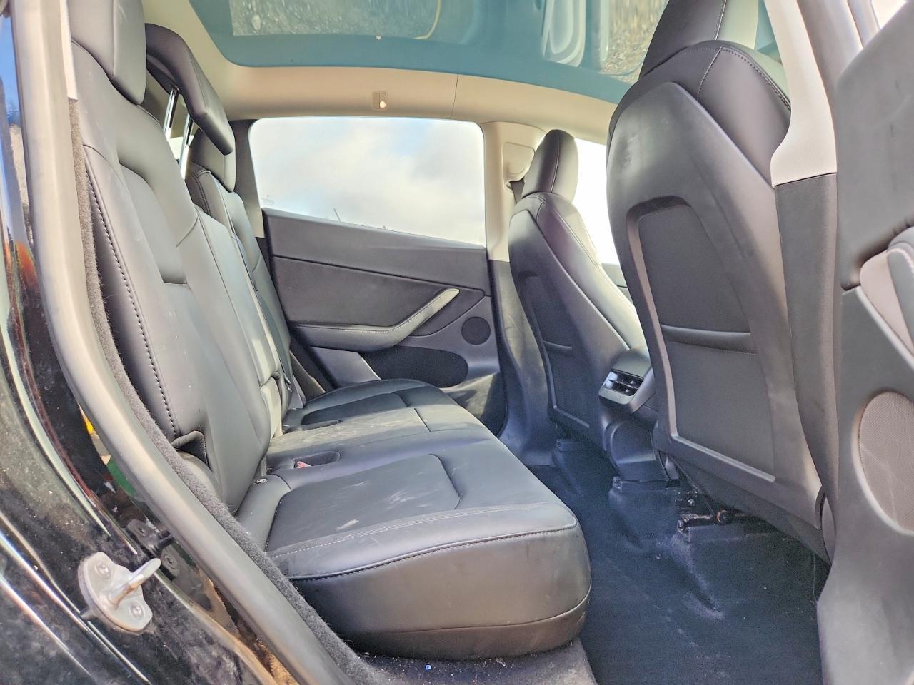 2023 TESLA MODEL Y — Фото 10 из 12