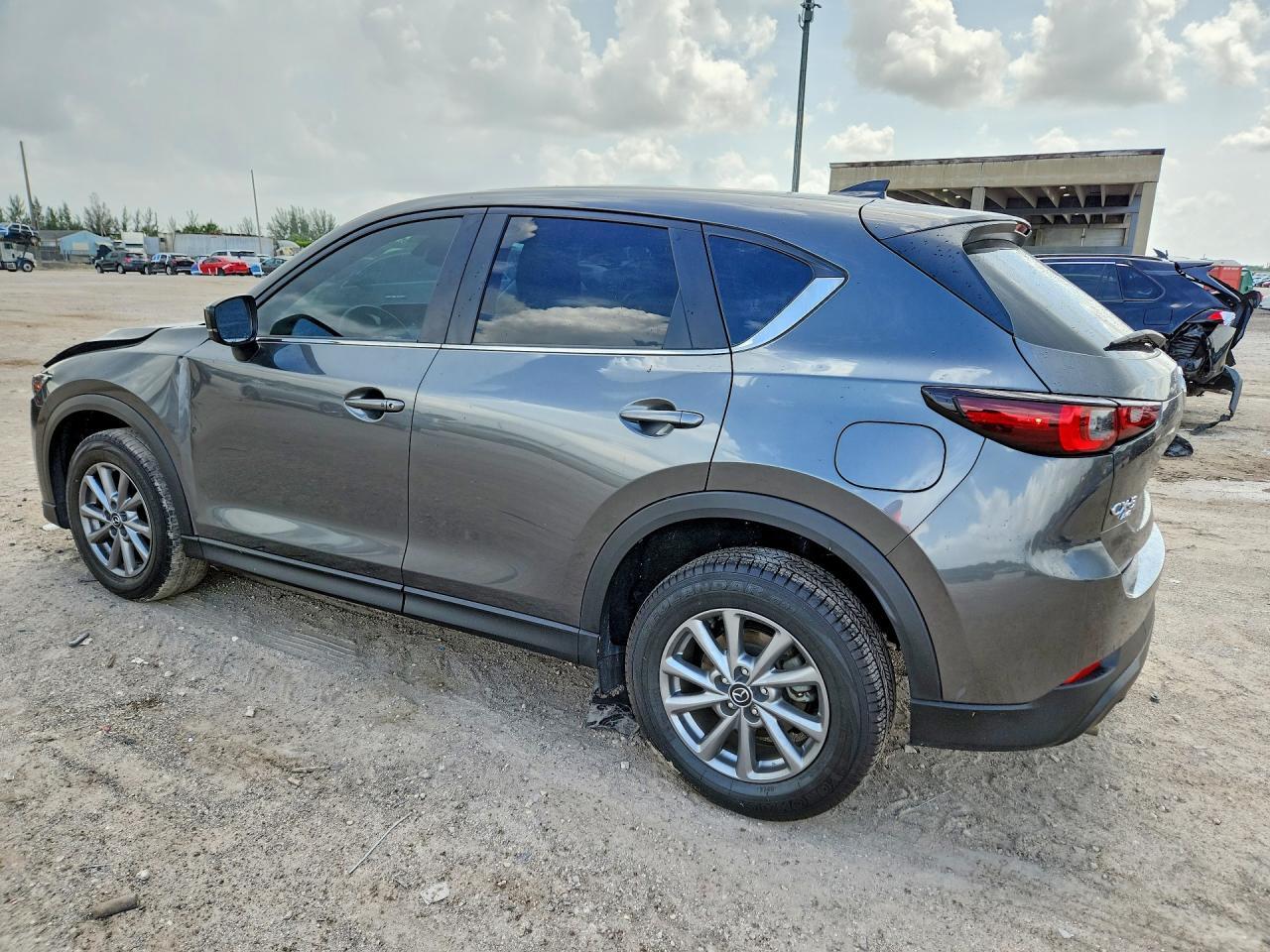 2023 MAZDA CX-5 PREFERRED — Фото 2 из 13