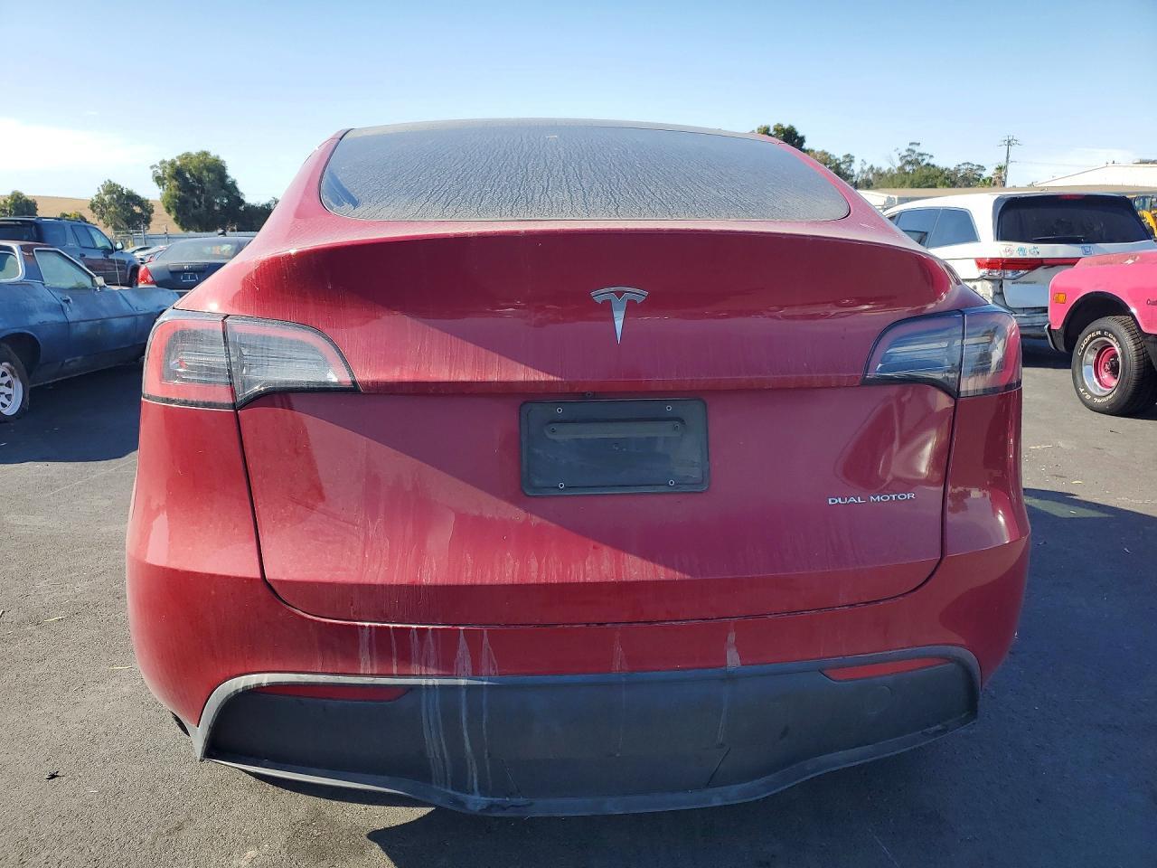 2023 TESLA MODEL Y — Фото 6 из 13