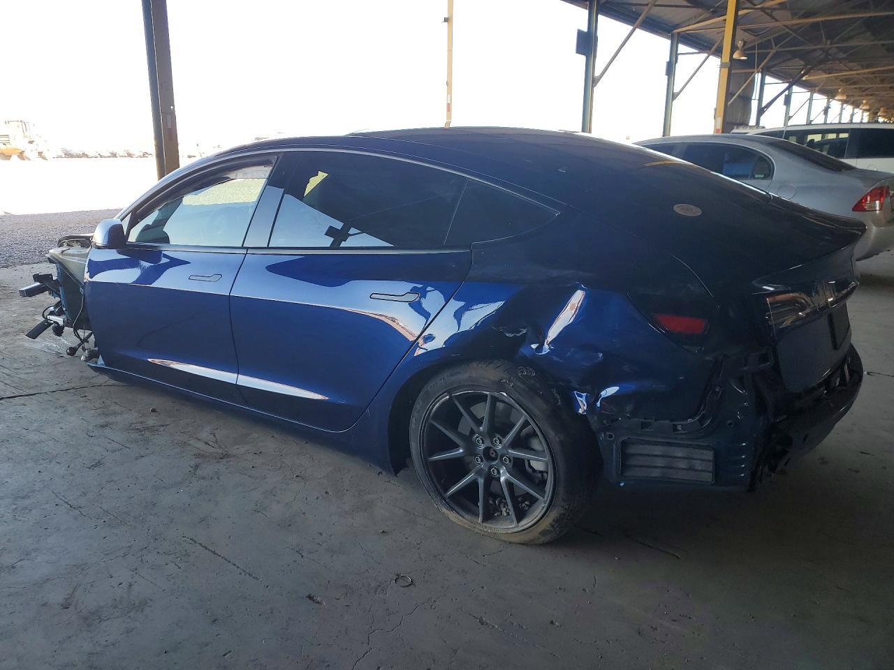 2023 TESLA MODEL 3 — Фото 2 из 13