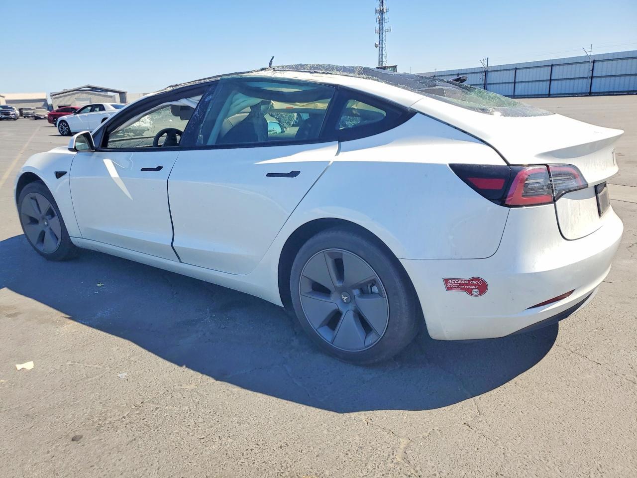 2023 TESLA MODEL 3 — Фото 2 из 12