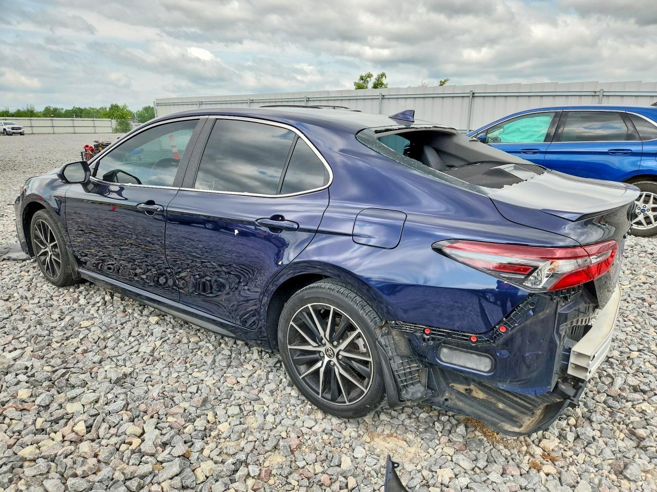 4T1G11AK0NU713526 2022 TOYOTA CAMRY photo no. 2