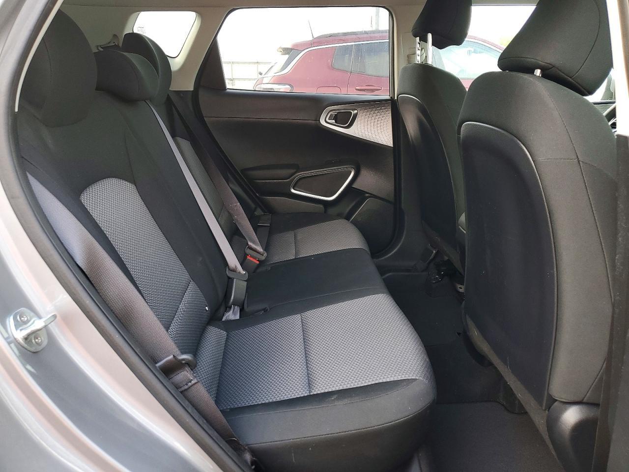 2022 KIA SOUL LX — Фото 11 из 14