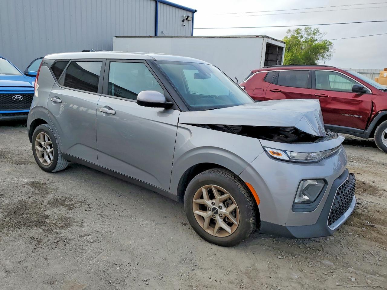 2022 KIA SOUL LX — Фото 4 из 14