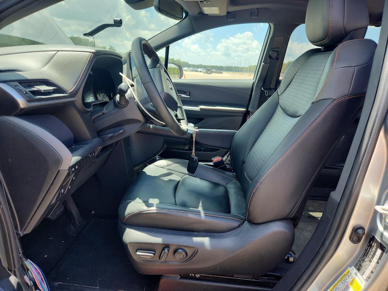 2022 TOYOTA SIENNA XSE — Фото 7 из 13