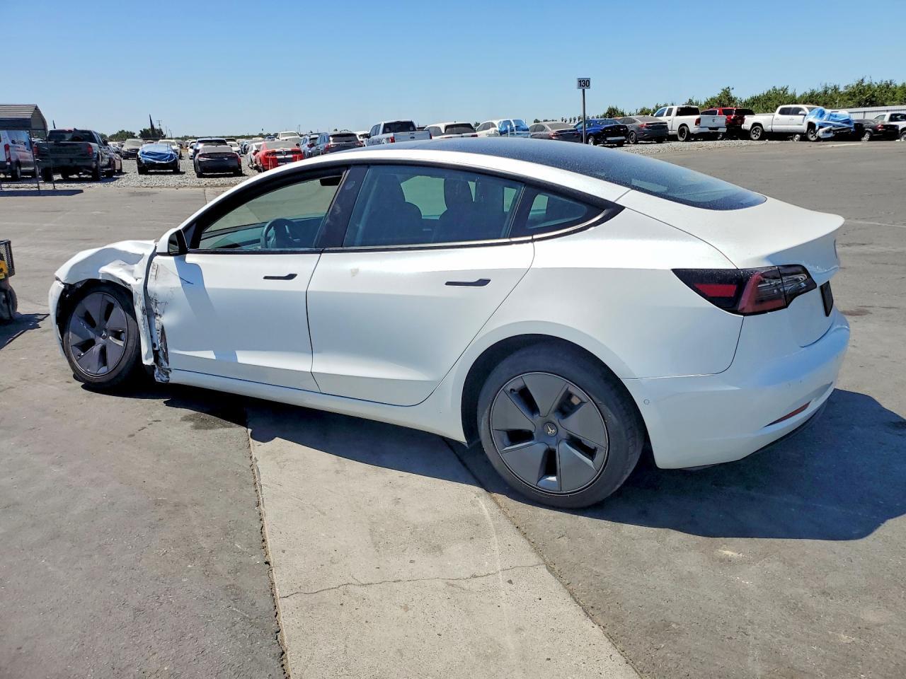 2022 TESLA MODEL 3 — Фото 2 из 12
