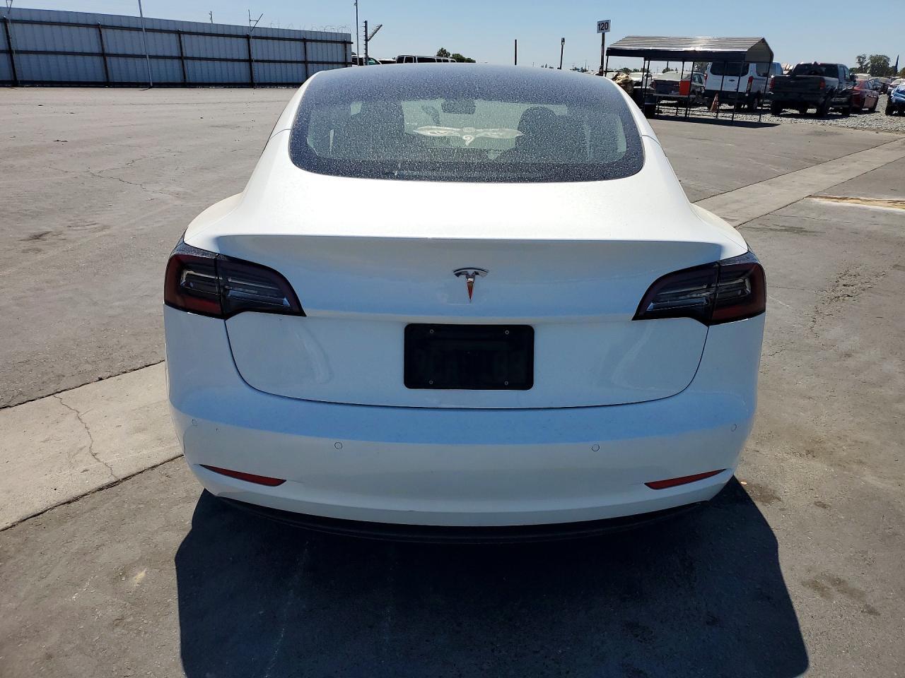 2022 TESLA MODEL 3 — Фото 6 из 12