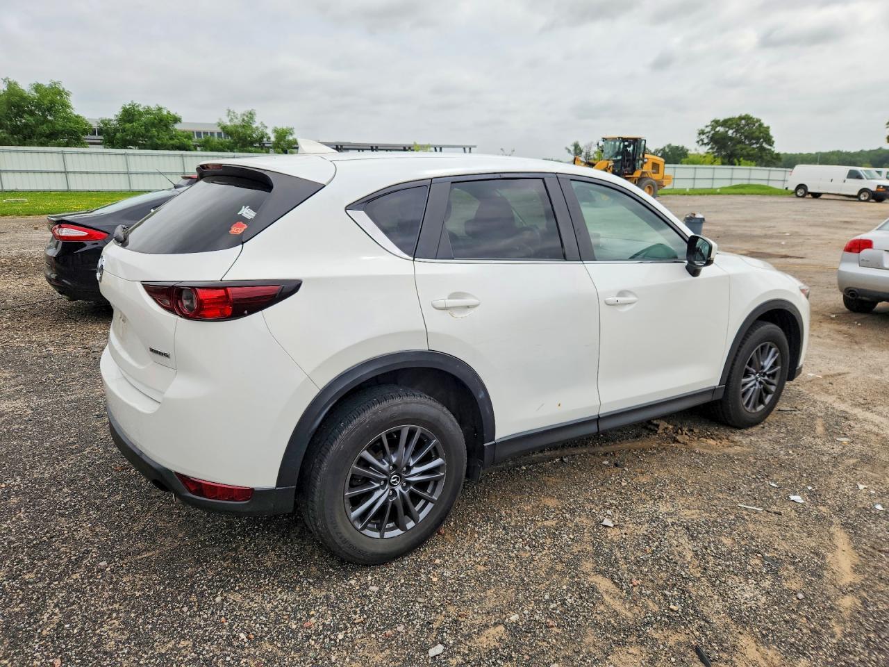 2021 MAZDA CX-5 TOURING — Фото 3 из 12