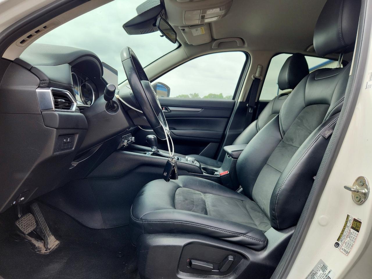 2021 MAZDA CX-5 TOURING — Фото 7 из 12