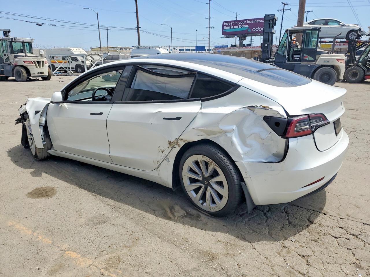 2021 TESLA MODEL 3 — Фото 2 из 12