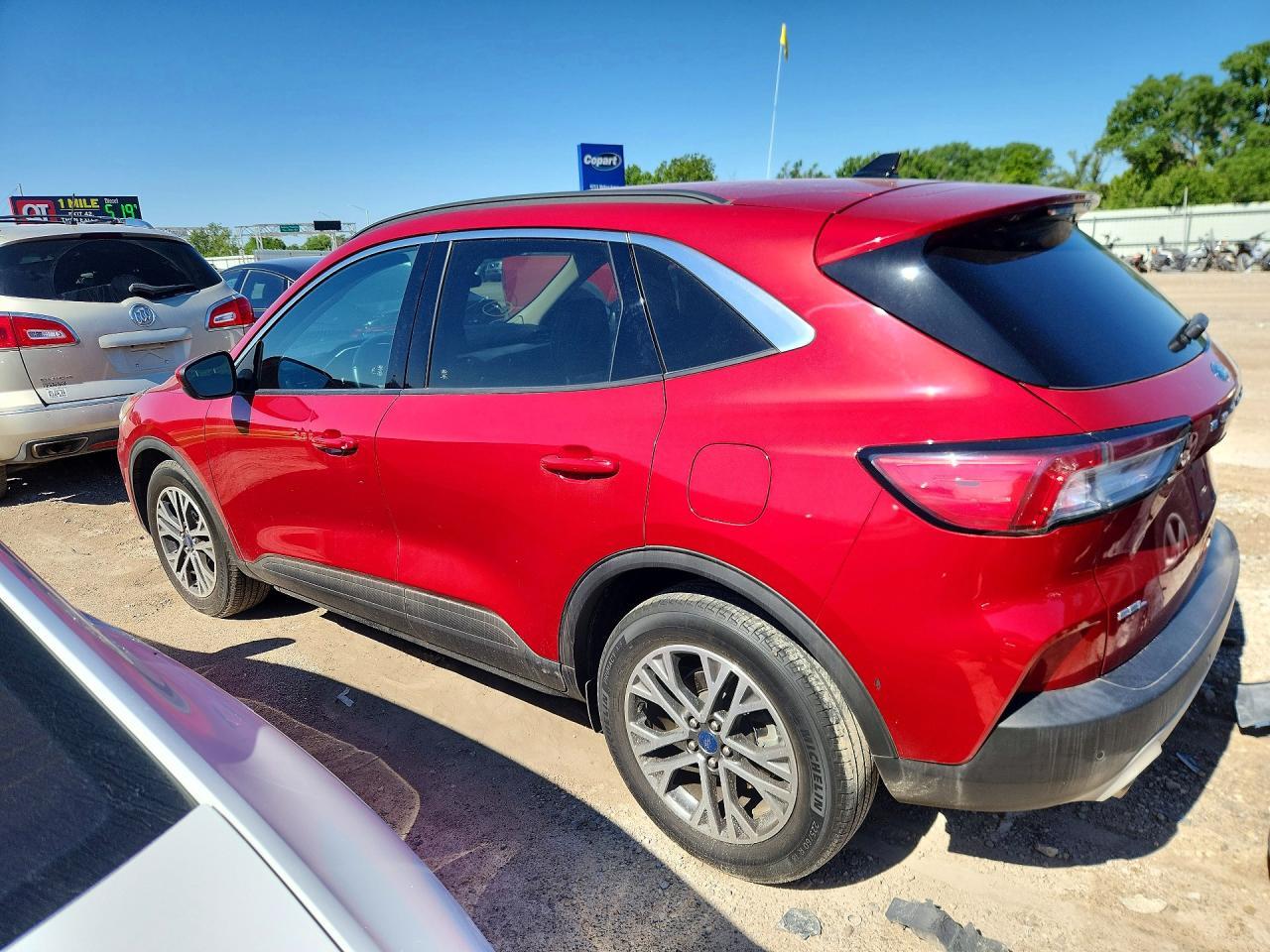 1FMCU0H68LUA33766 2020 FORD ESCAPE photo no. 2
