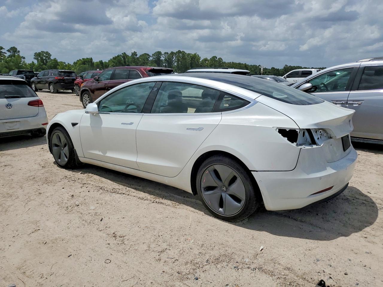 5YJ3E1EA5LF799673 2020 TESLA MODEL 3 photo no. 2