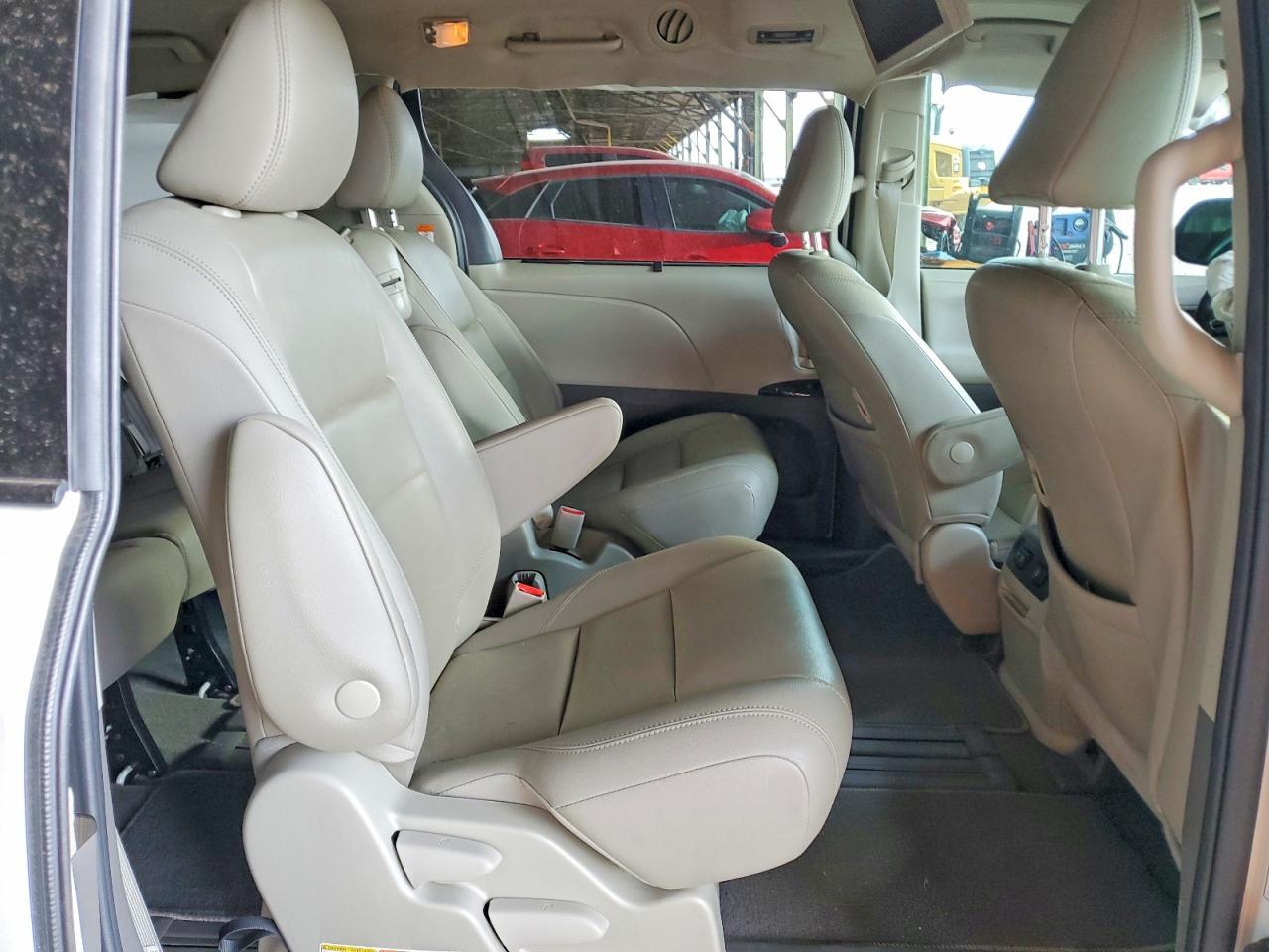 2020 TOYOTA SIENNA XLE PREMIUM 8-PASSENGER — Фото 11 из 13