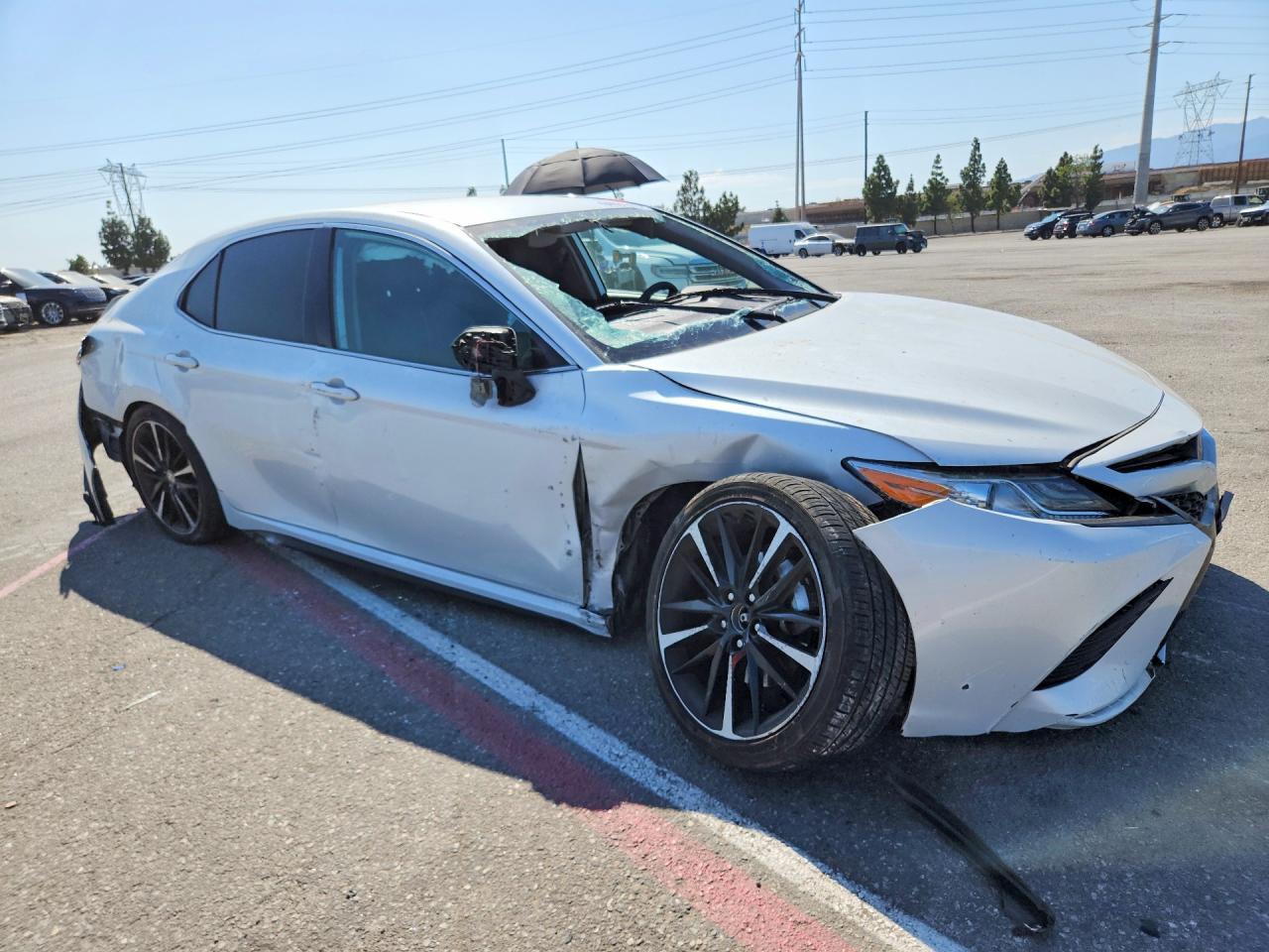 2020 TOYOTA CAMRY XSE — Фото 4 из 12