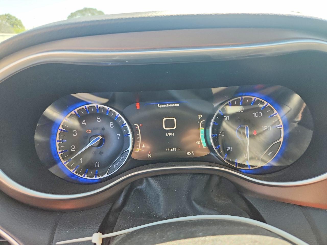 2019 CHRYSLER PACIFICA TOURING L PLUS — Фото 9 из 13