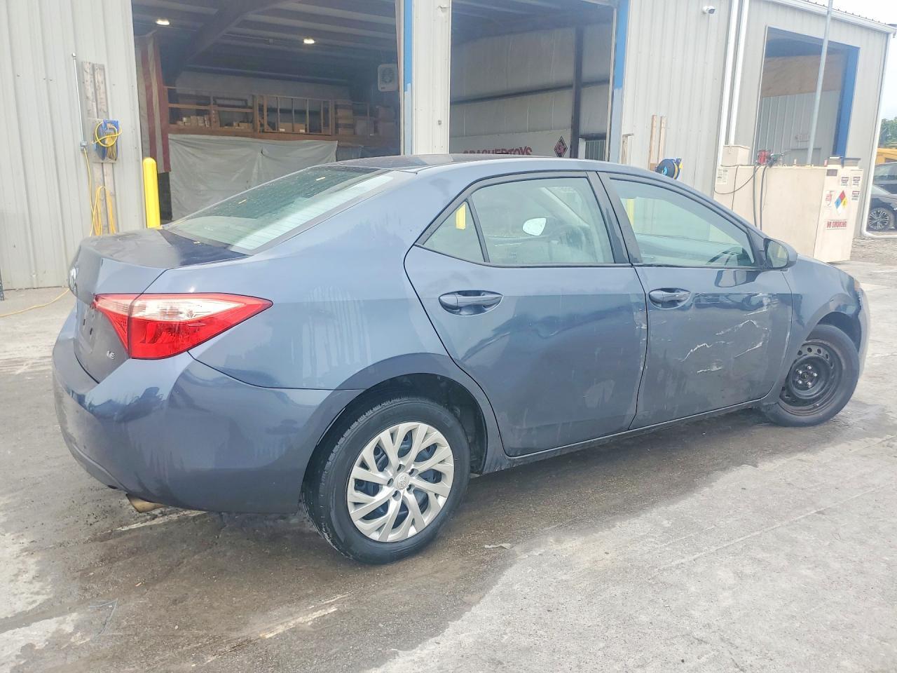 2T1BURHE6KC174245 2019 TOYOTA COROLLA photo no. 3