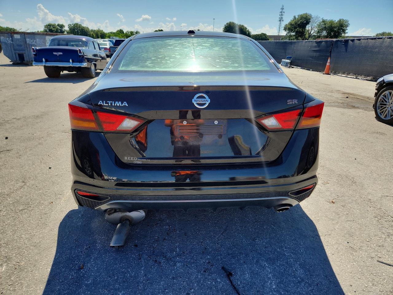 2019 NISSAN ALTIMA — Фото 6 из 12