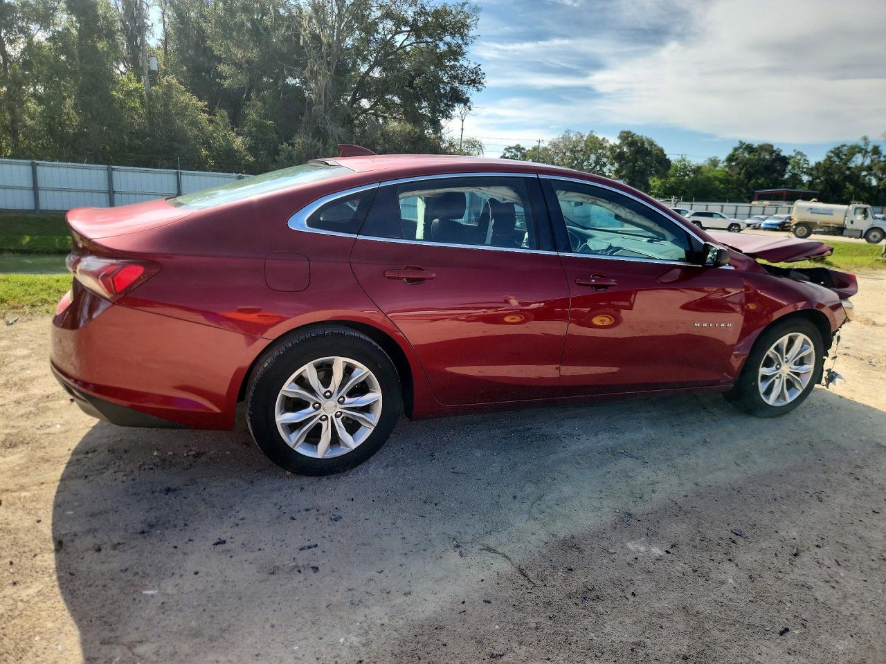 2019 CHEVROLET MALIBU LT — Фото 3 из 13