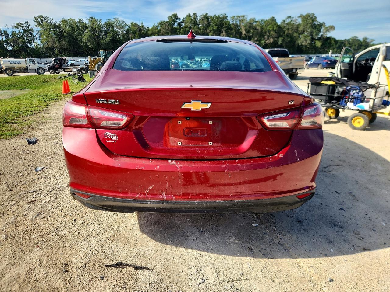 2019 CHEVROLET MALIBU LT — Фото 6 из 13