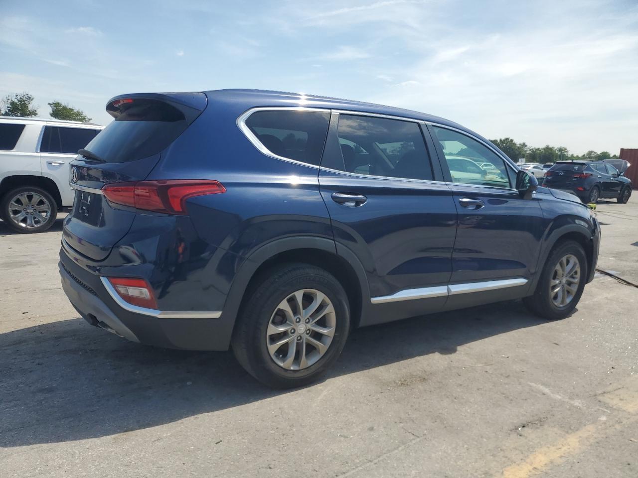 2019 HYUNDAI SANTA FE SE — Фото 3 из 13