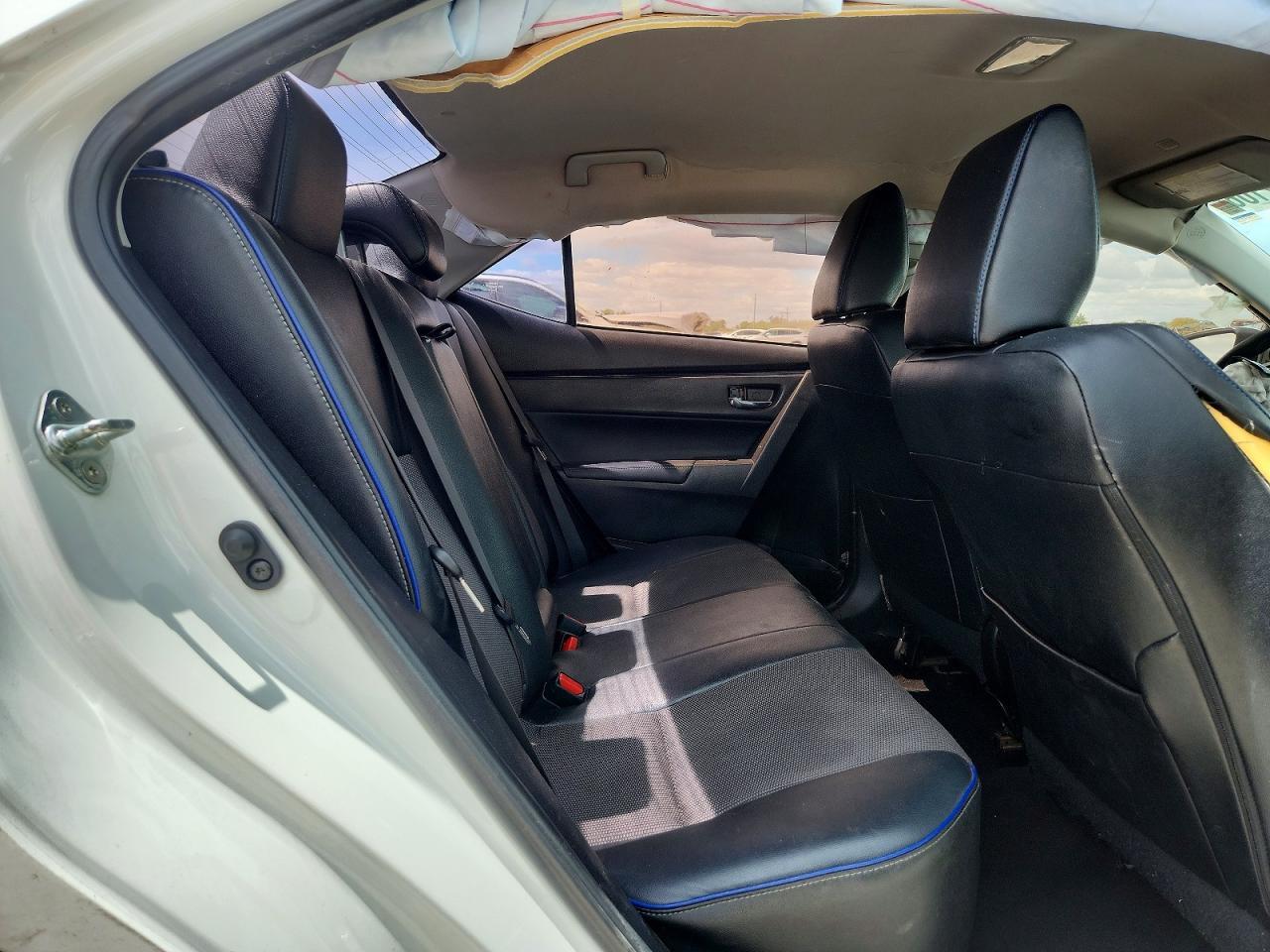 2019 TOYOTA COROLLA L — Фото 10 из 13